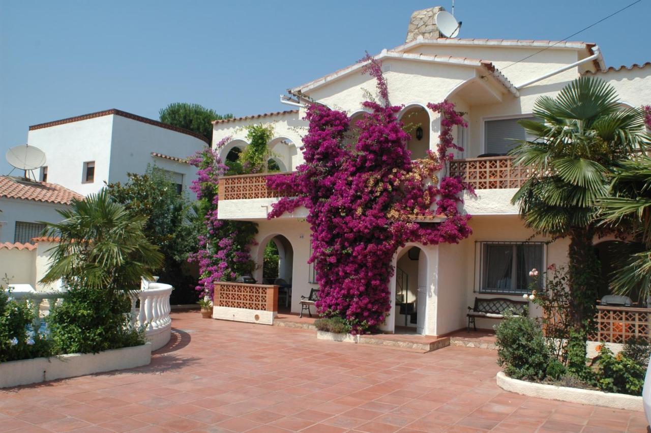 Villa Sol Empuriabrava Exterior photo